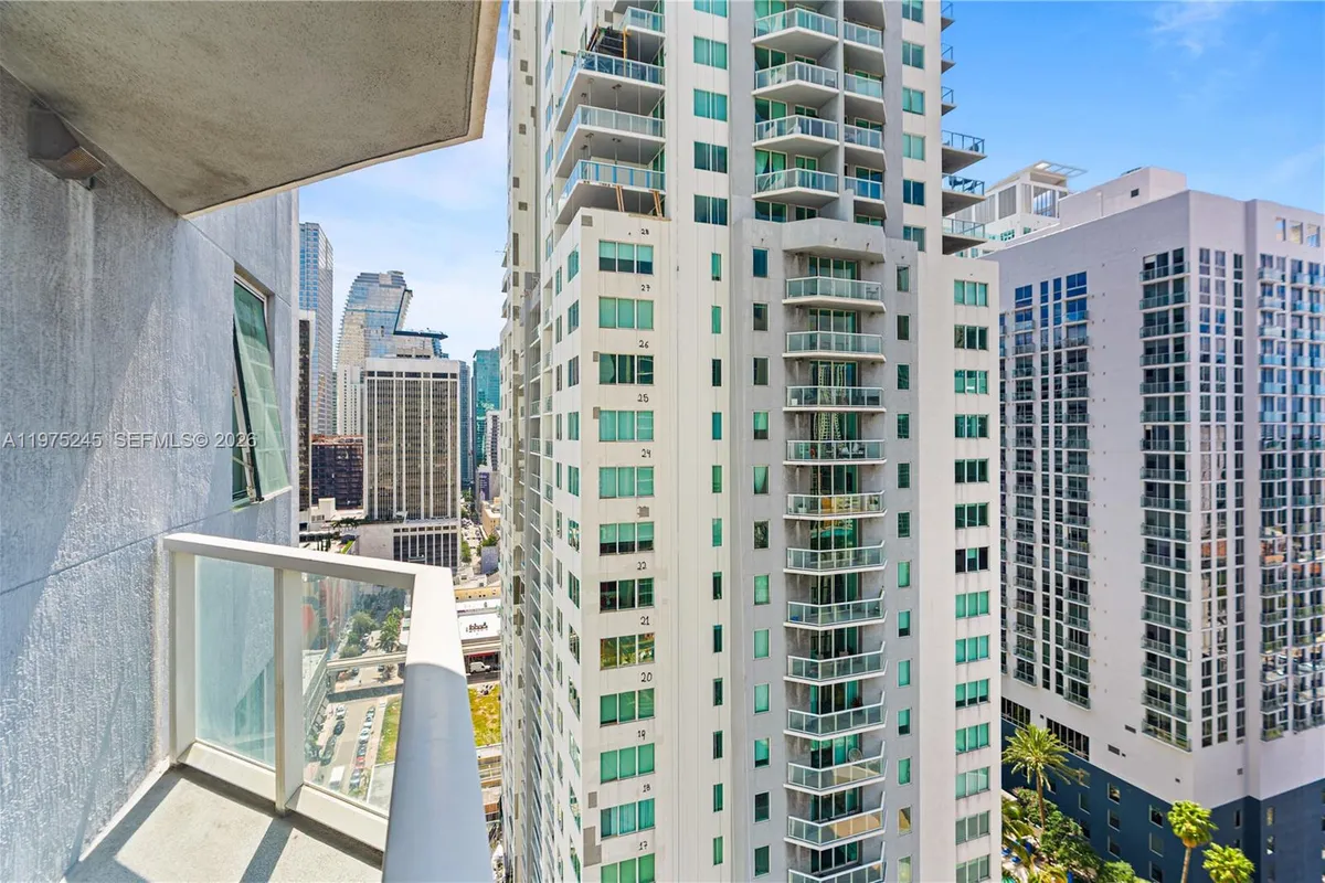244 Biscayne Blvd # 2410, Miami FL 33132