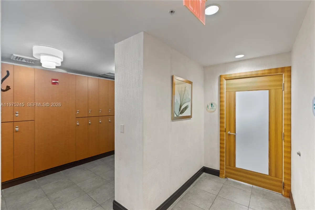 244 Biscayne Blvd # 2410, Miami FL 33132