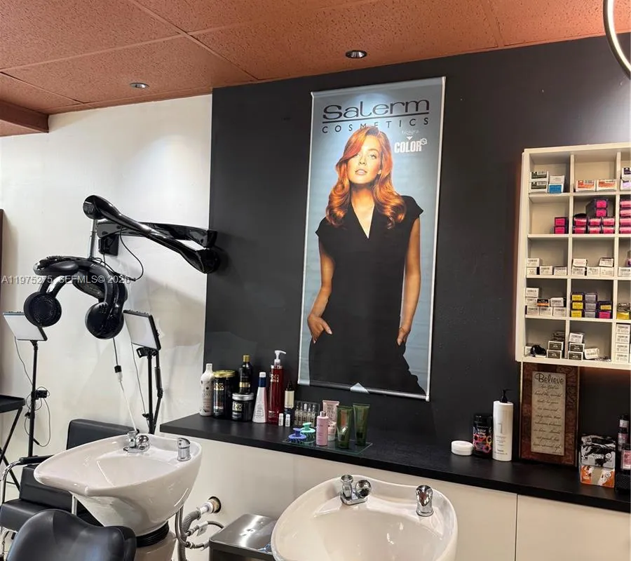 7764 NW 44, Sunrise FL 33351