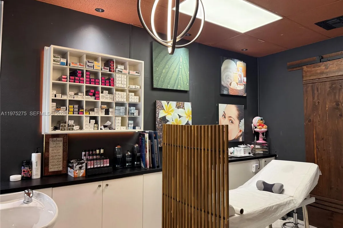 7764 NW 44, Sunrise FL 33351