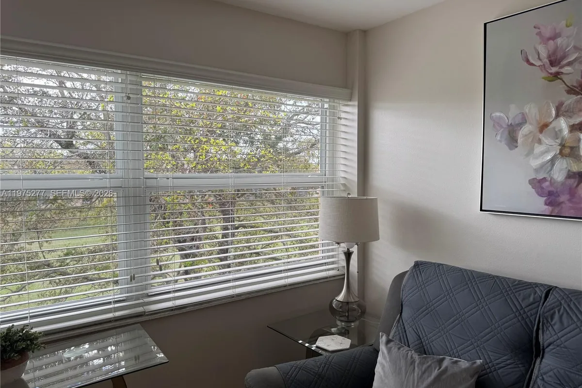 9310 Sunrise Lakes Blvd # 304, Sunrise FL 33322