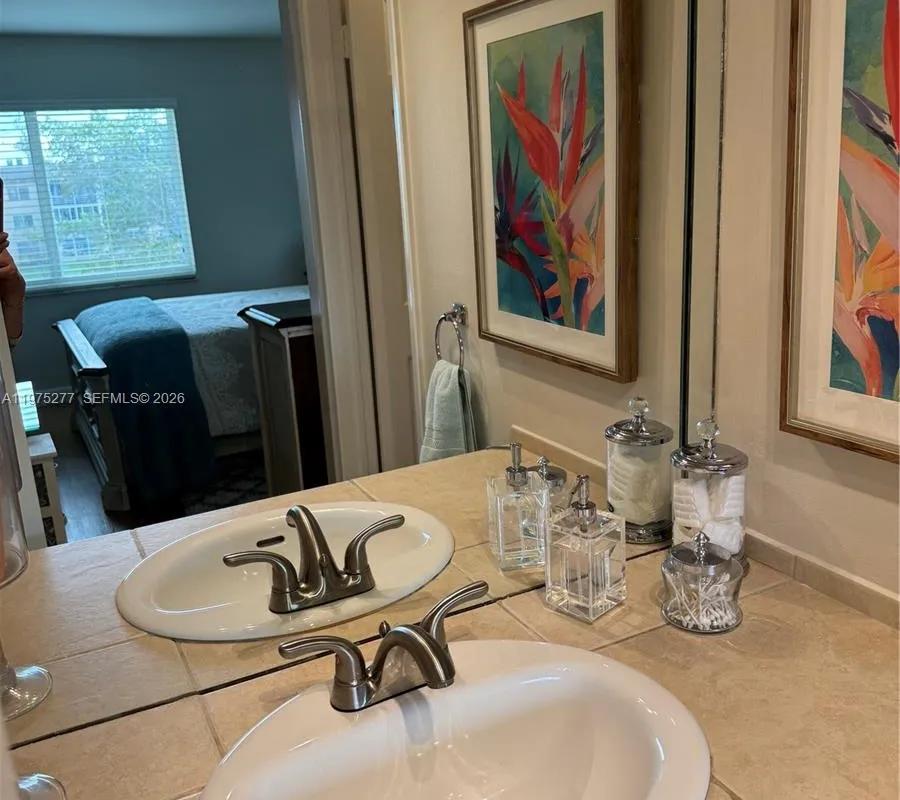 9310 Sunrise Lakes Blvd # 304, Sunrise FL 33322