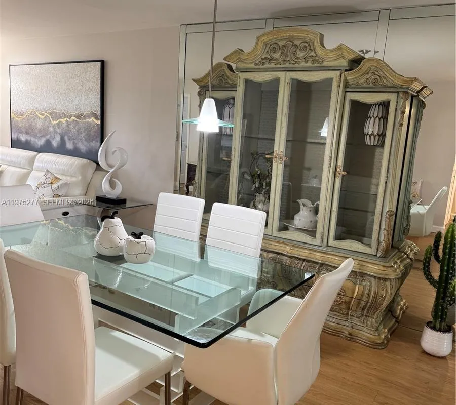 9310 Sunrise Lakes Blvd # 304, Sunrise FL 33322