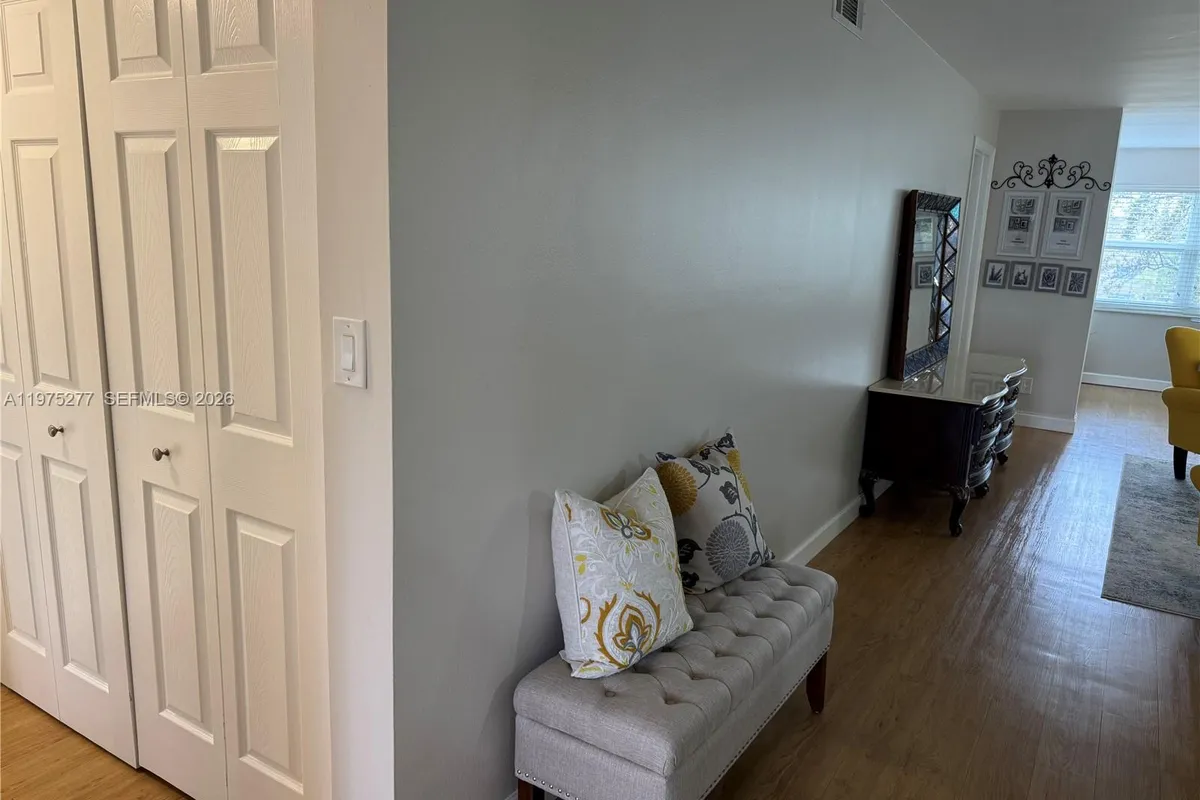 9310 Sunrise Lakes Blvd # 304, Sunrise FL 33322