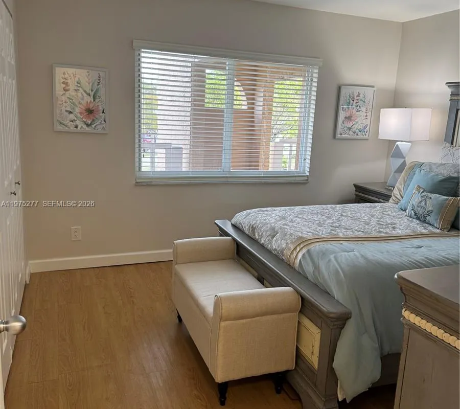 9310 Sunrise Lakes Blvd # 304, Sunrise FL 33322