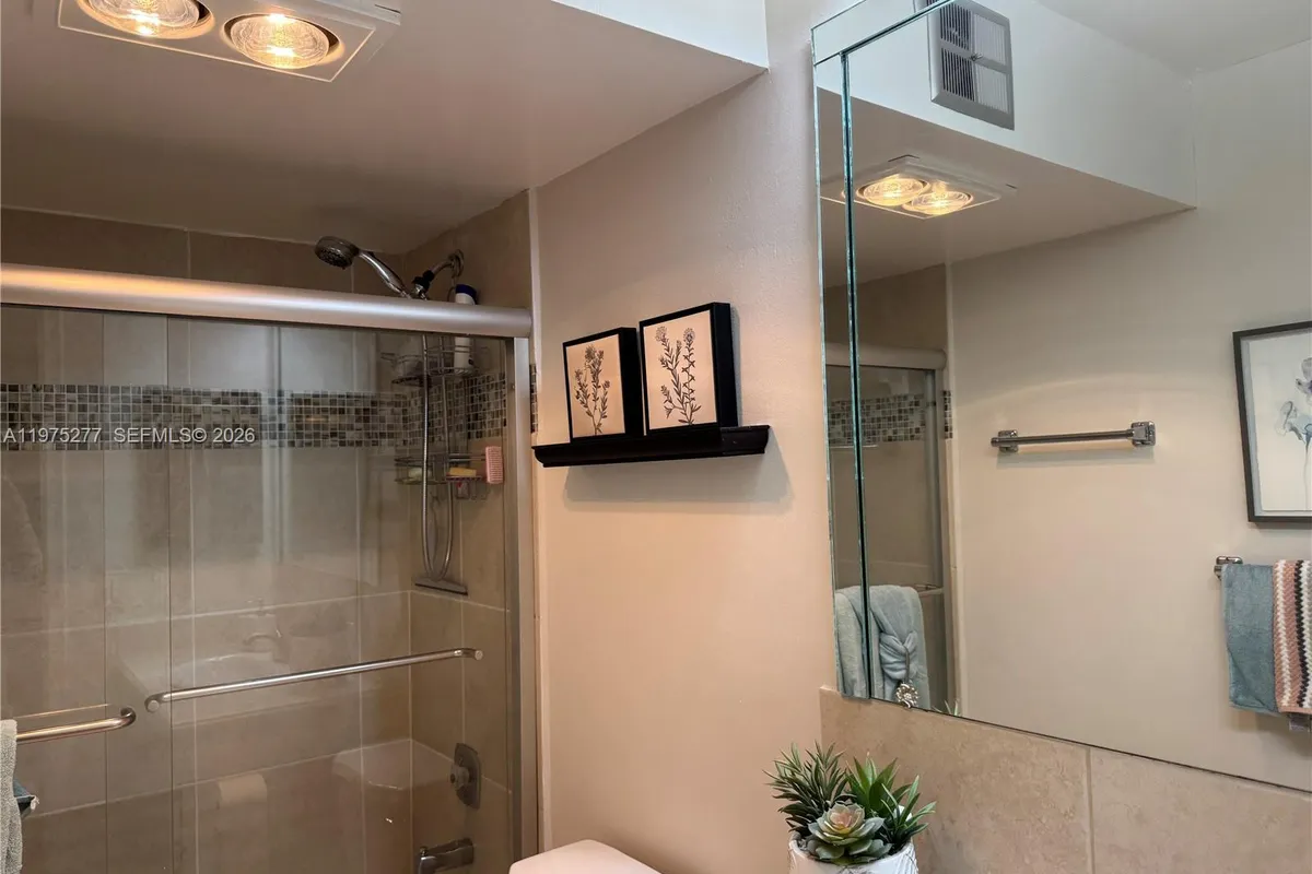 9310 Sunrise Lakes Blvd # 304, Sunrise FL 33322