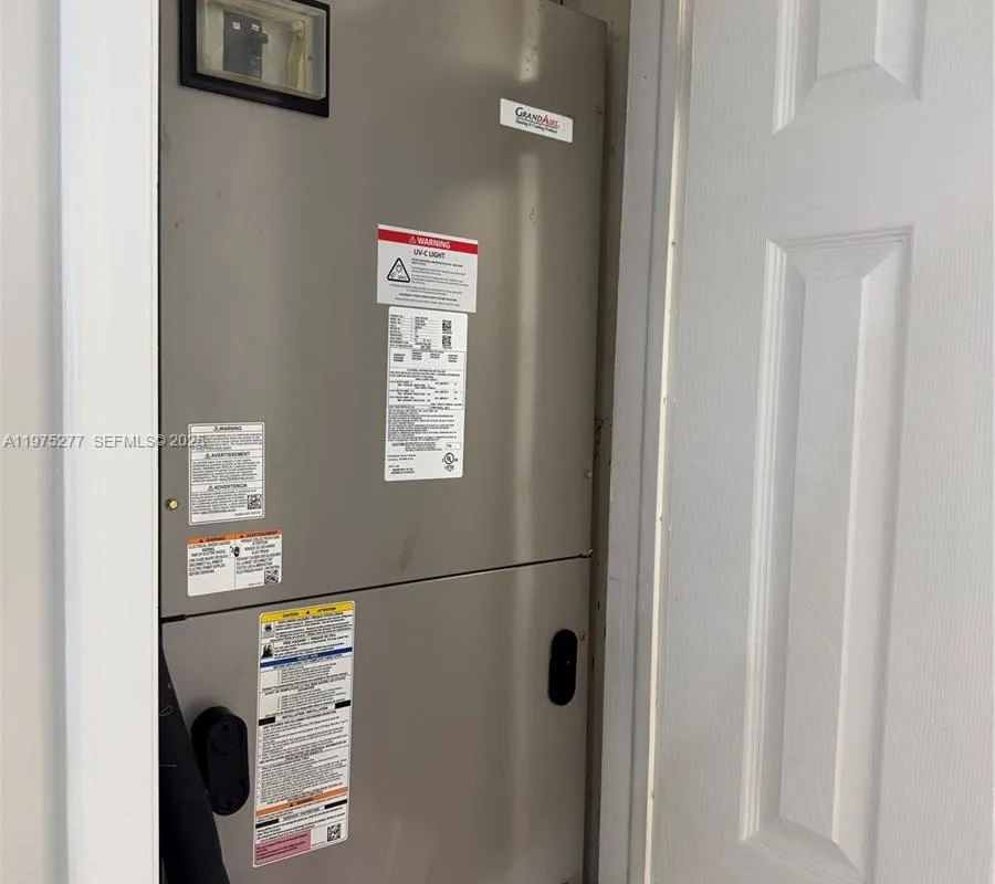 9310 Sunrise Lakes Blvd # 304, Sunrise FL 33322