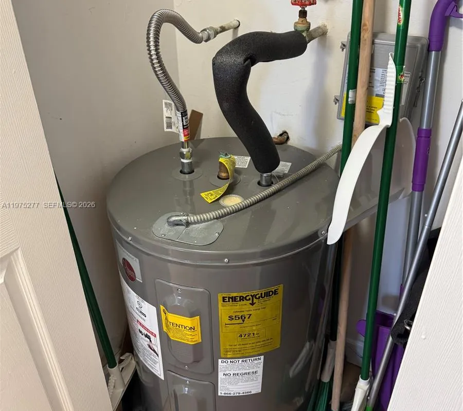 9310 Sunrise Lakes Blvd # 304, Sunrise FL 33322