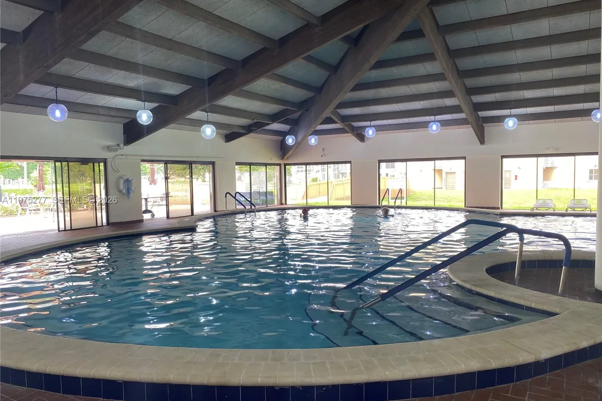 9310 Sunrise Lakes Blvd # 304, Sunrise FL 33322