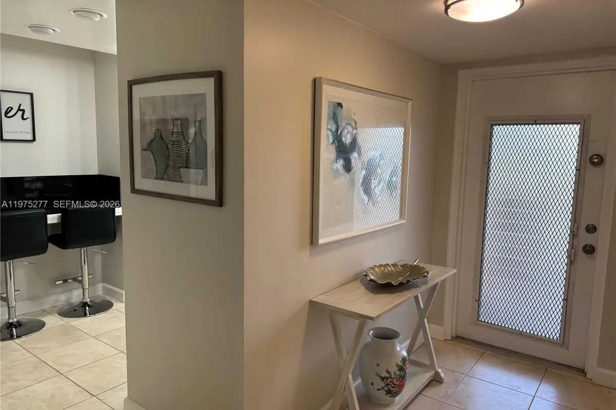 9310 Sunrise Lakes Blvd # 304, Sunrise FL 33322