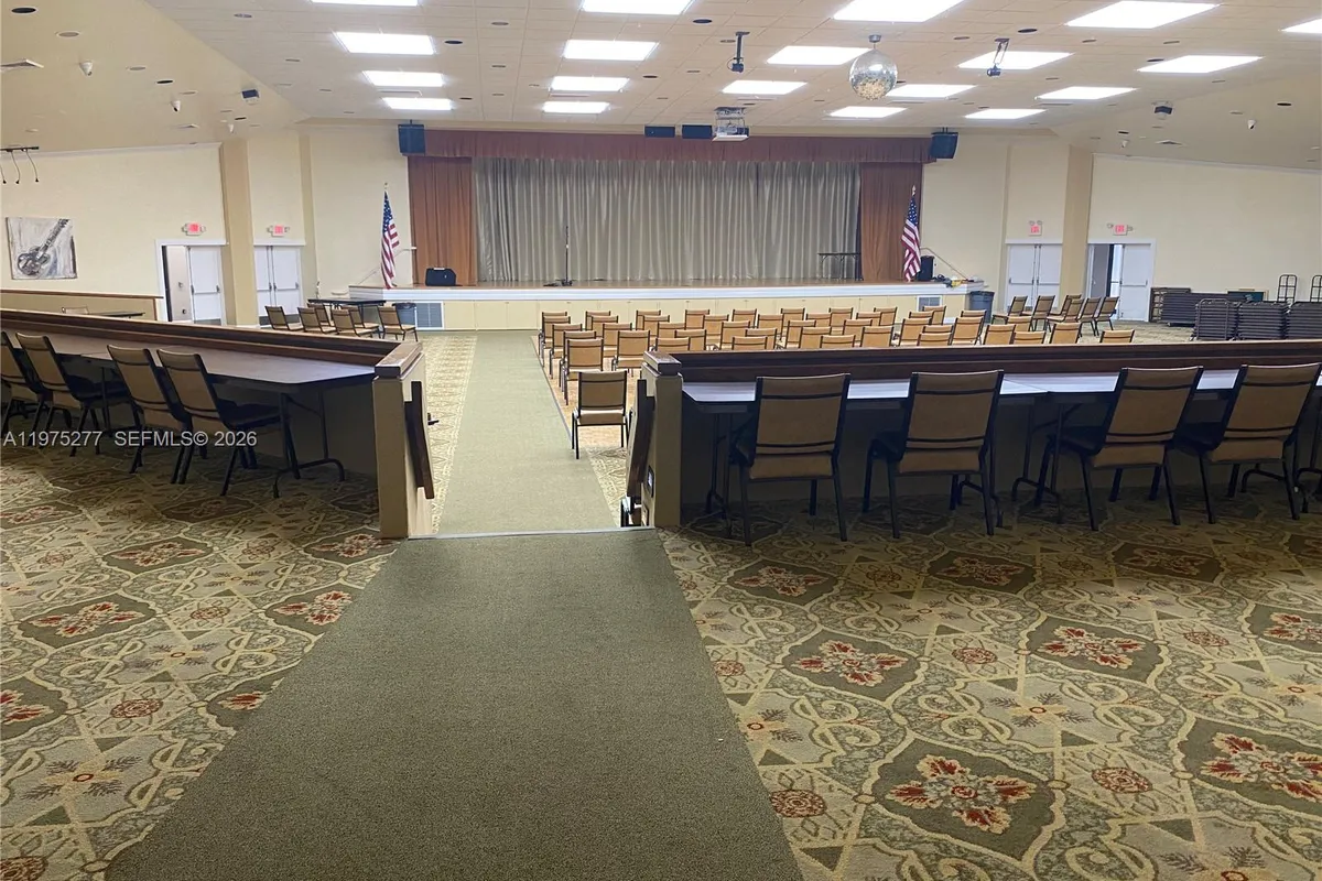 9310 Sunrise Lakes Blvd # 304, Sunrise FL 33322