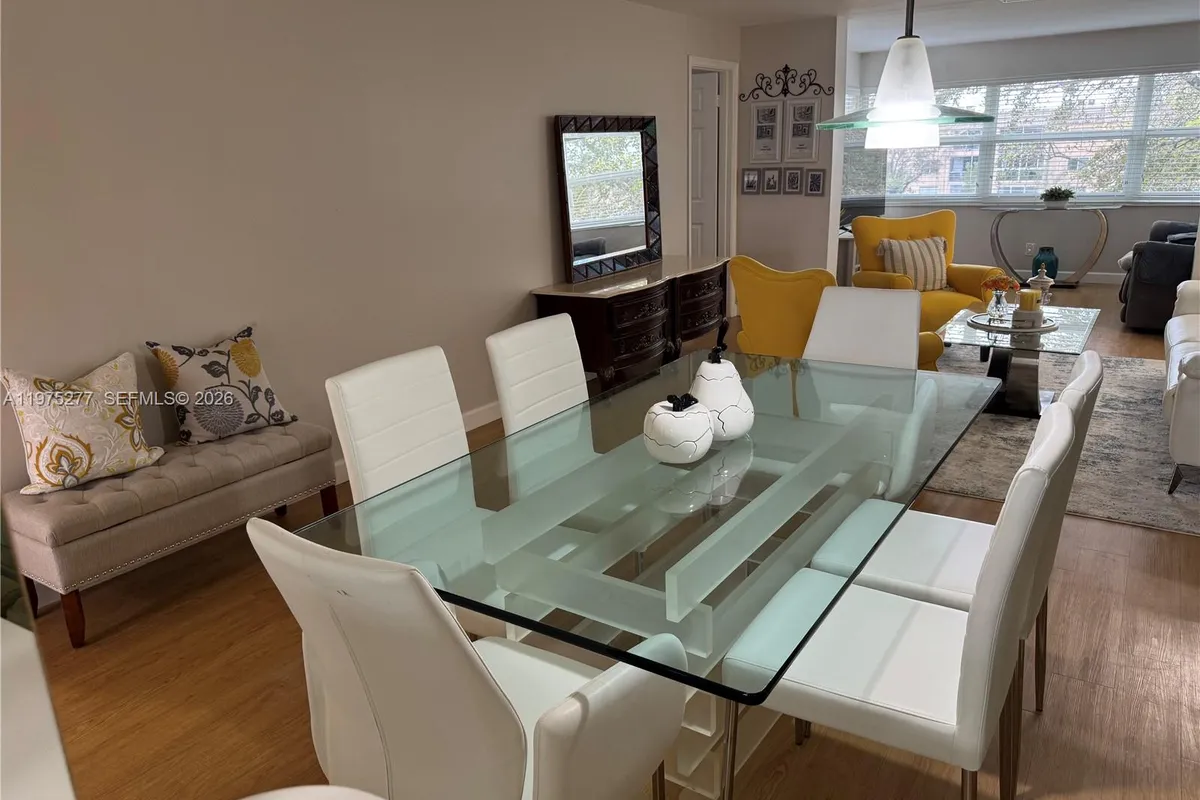 9310 Sunrise Lakes Blvd # 304, Sunrise FL 33322