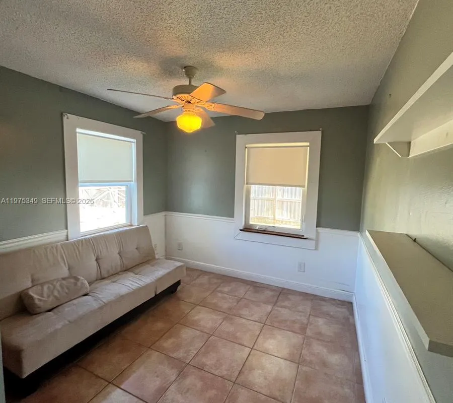 8075 SE Palm St # 1, Hobe Sound FL 33455