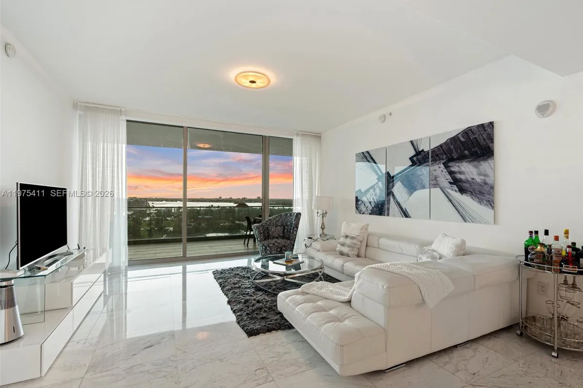 10203 Collins Ave # 1105, Bal Harbour FL 33154