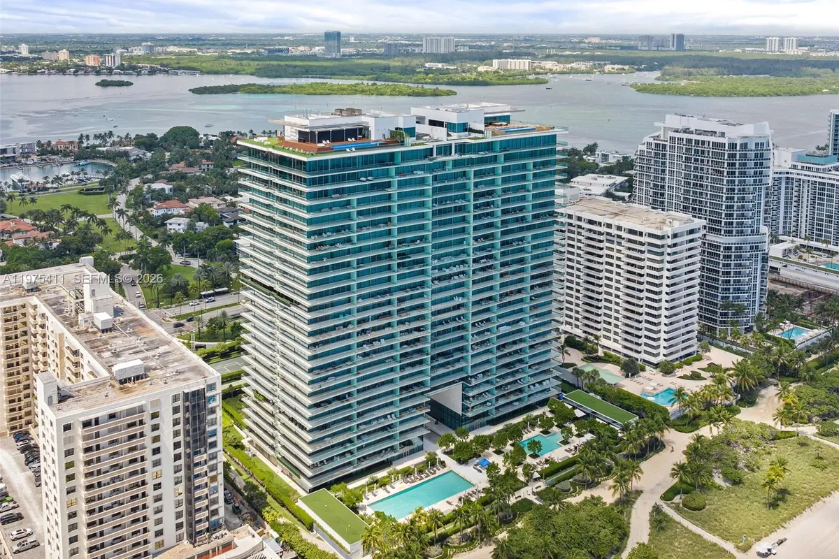 10203 Collins Ave # 1105, Bal Harbour FL 33154