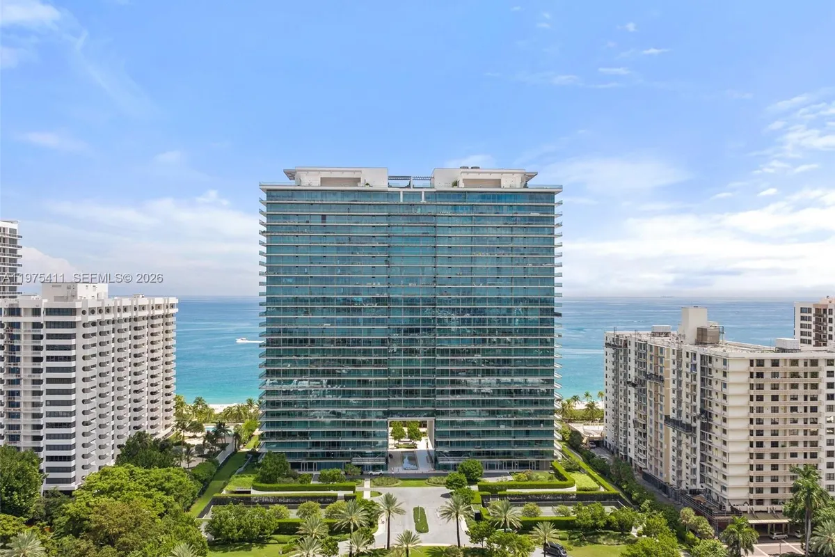 10203 Collins Ave # 1105, Bal Harbour FL 33154