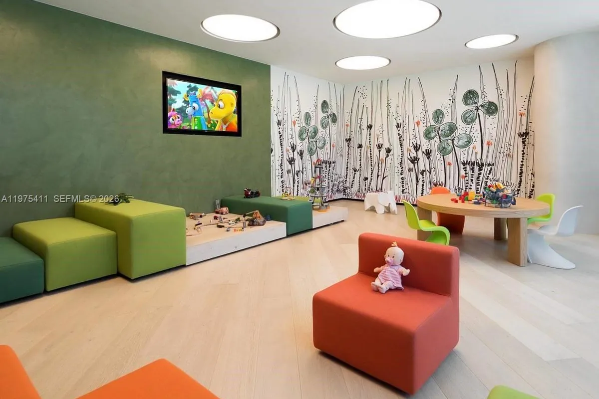 10203 Collins Ave # 1105, Bal Harbour FL 33154