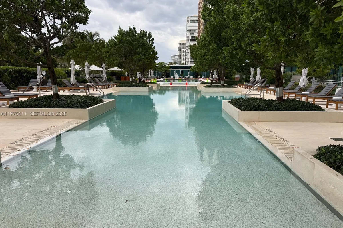 10203 Collins Ave # 1105, Bal Harbour FL 33154