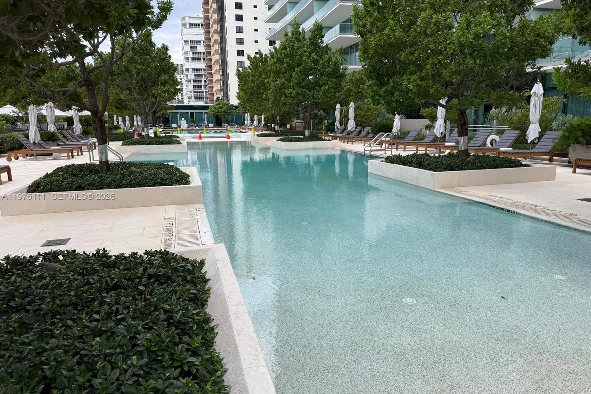 10203 Collins Ave # 1105, Bal Harbour FL 33154