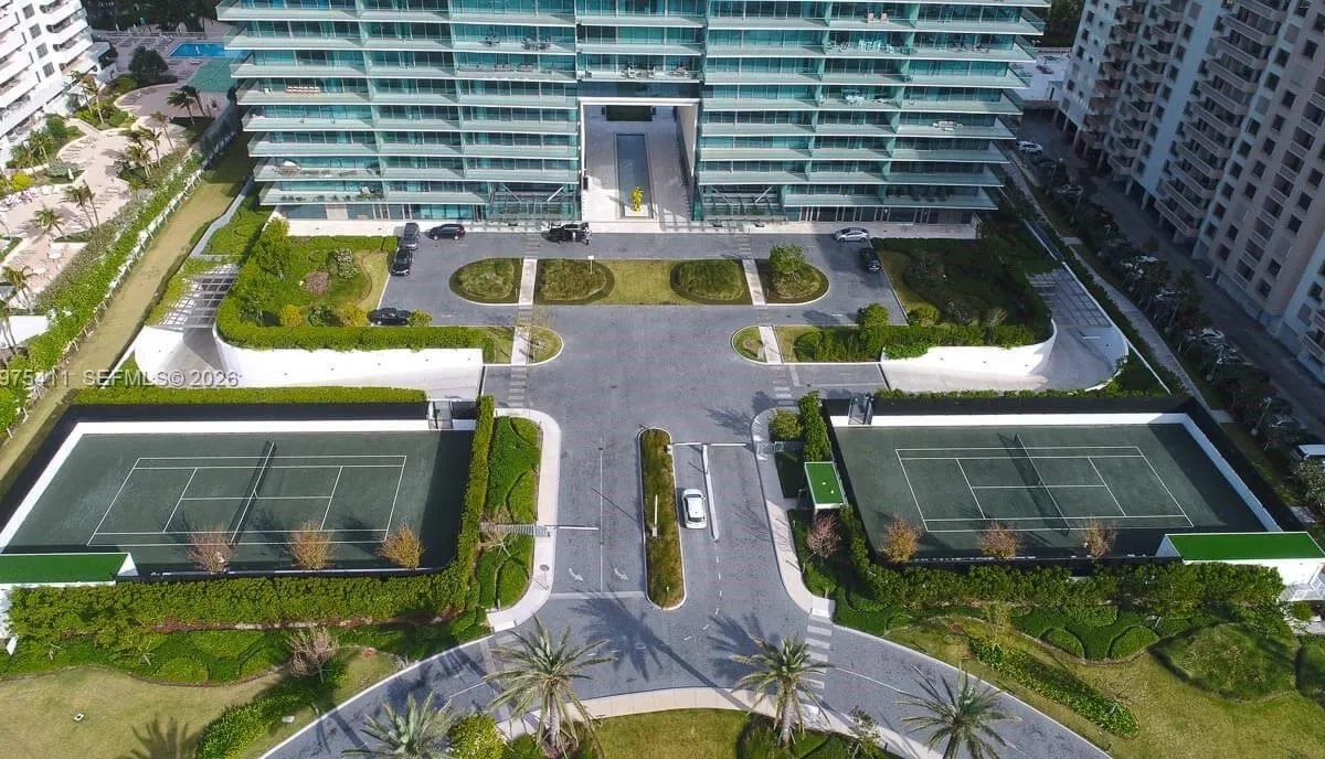 10203 Collins Ave # 1105, Bal Harbour FL 33154