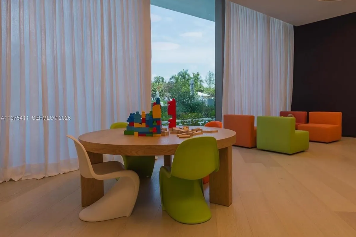 10203 Collins Ave # 1105, Bal Harbour FL 33154