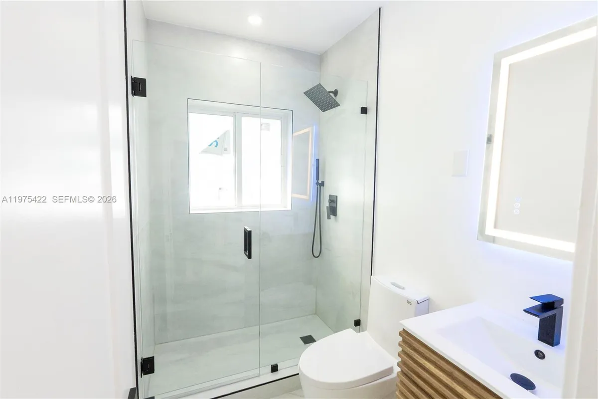 905 Tangier St, Coral Gables FL 33134