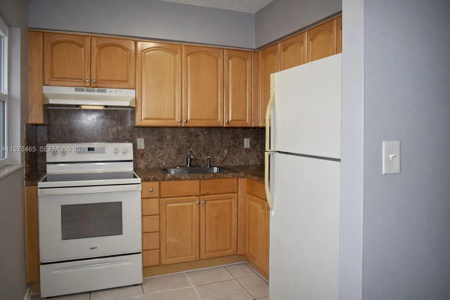 3841 NE 3rd Ave # 2, Oakland Park FL 33334