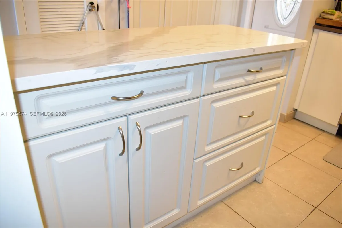 2801 N Pine Island Rd # 112, Sunrise FL 33322