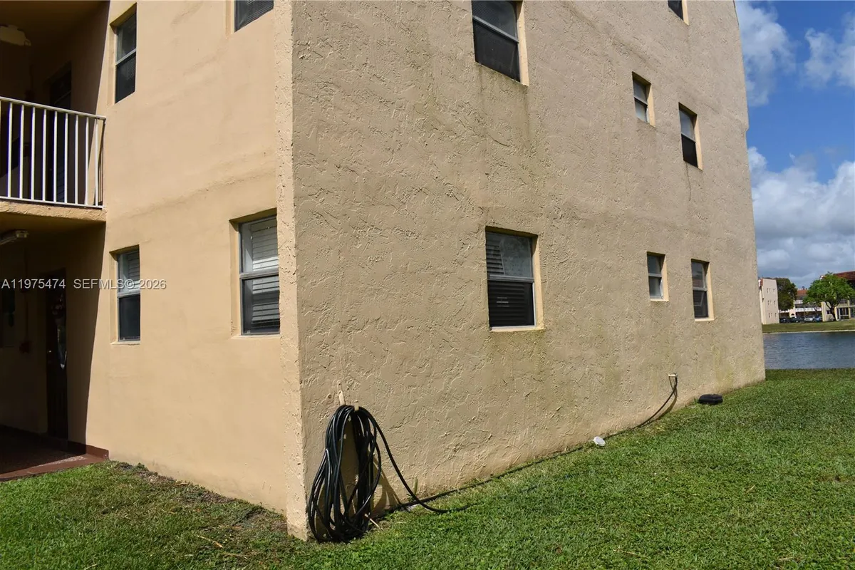 2801 N Pine Island Rd # 112, Sunrise FL 33322