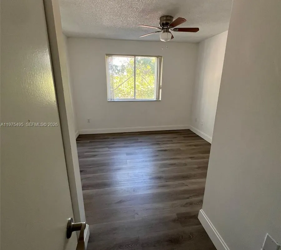 440 S Park Rd # 202, Hollywood FL 33021