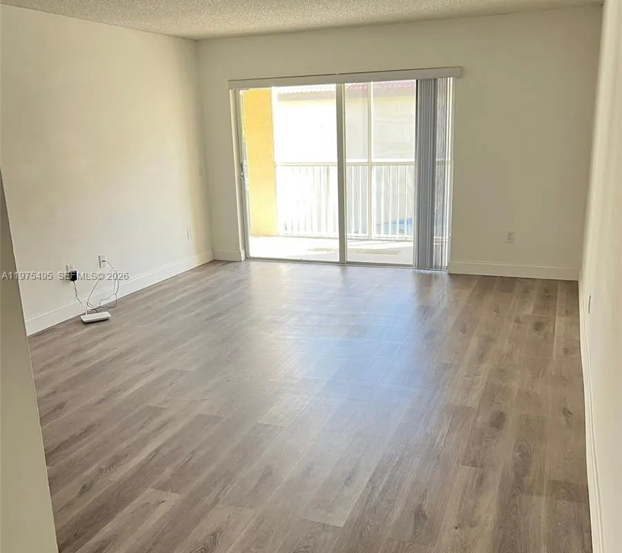 440 S Park Rd # 202, Hollywood FL 33021