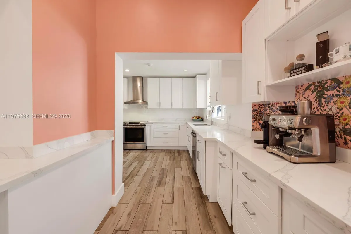 7630 NE 8th Ave, Miami FL 33138