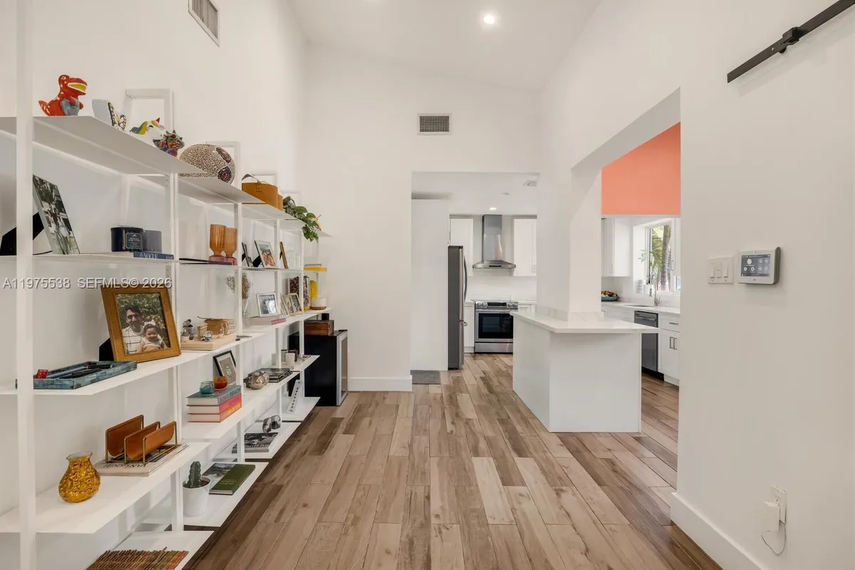 7630 NE 8th Ave, Miami FL 33138