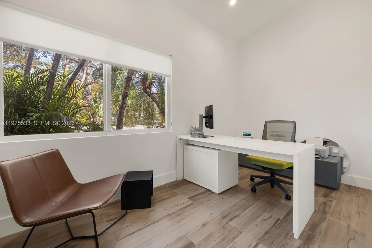 7630 NE 8th Ave, Miami FL 33138