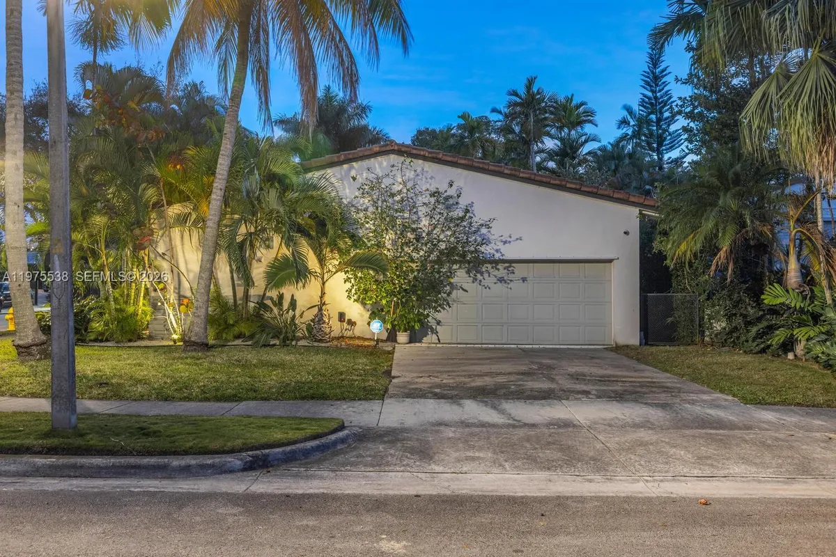 7630 NE 8th Ave, Miami FL 33138