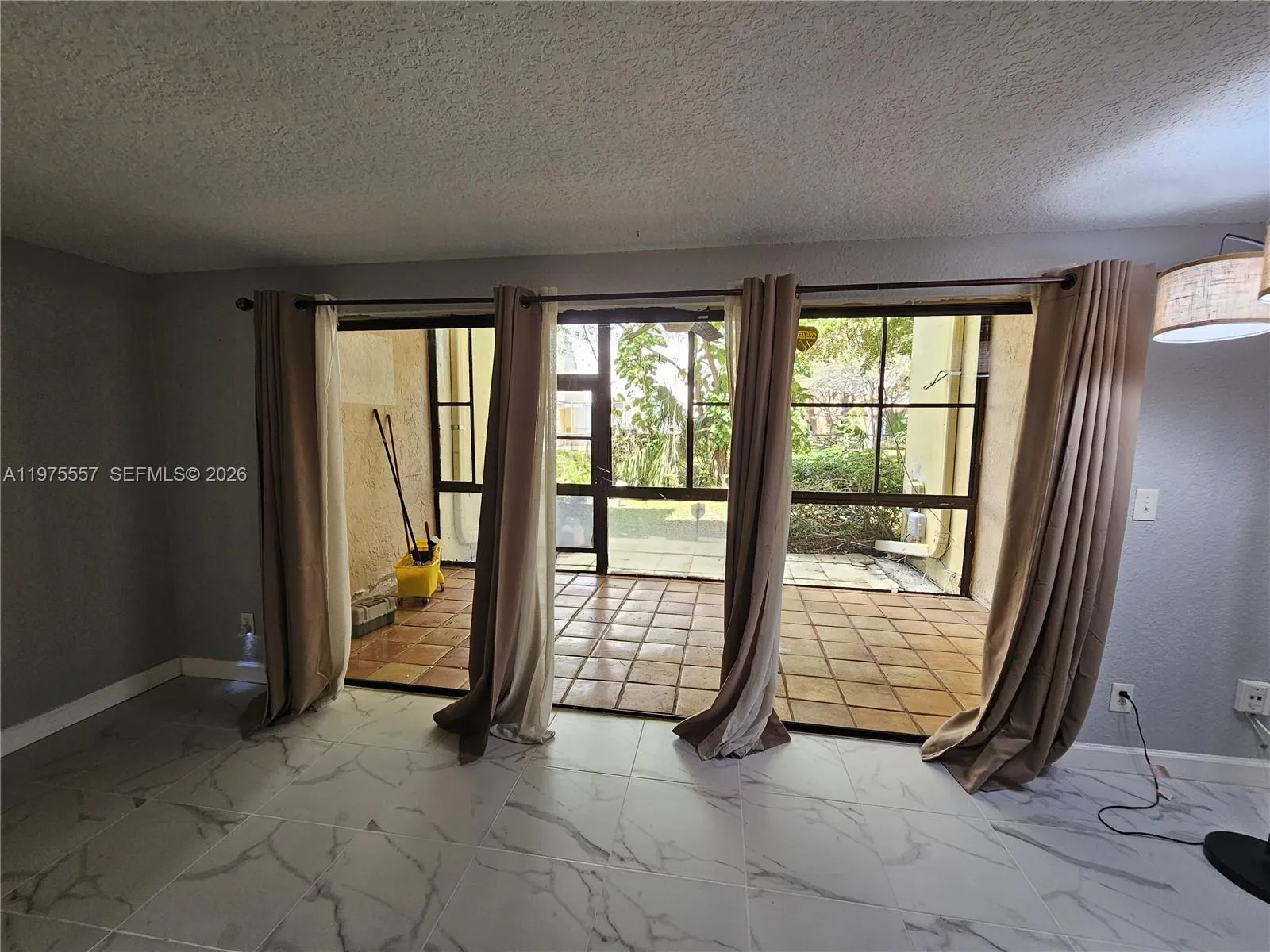 8837 NW 48th St, Sunrise FL 33351