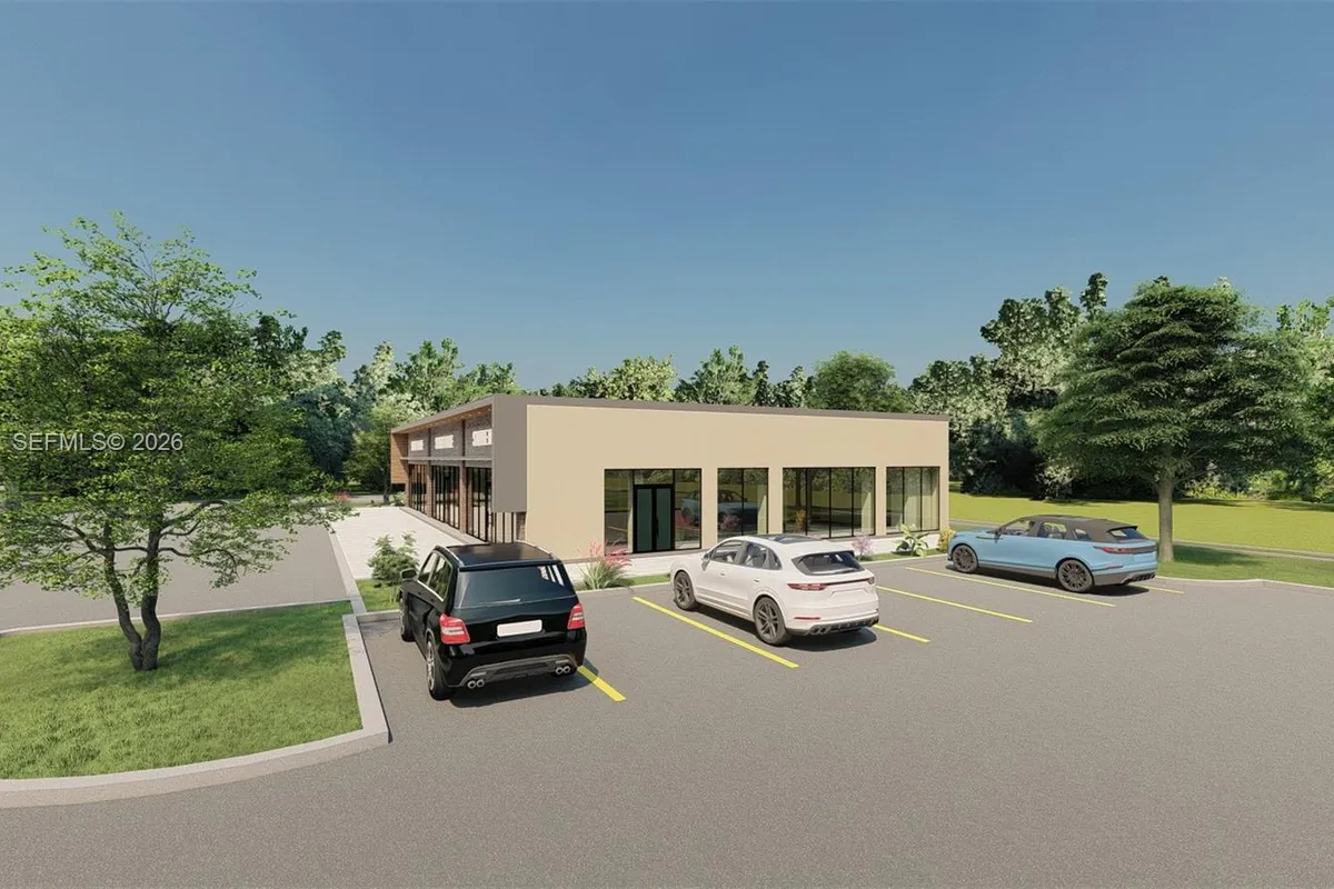 615 W Cowboy Way, La Belle FL 33935