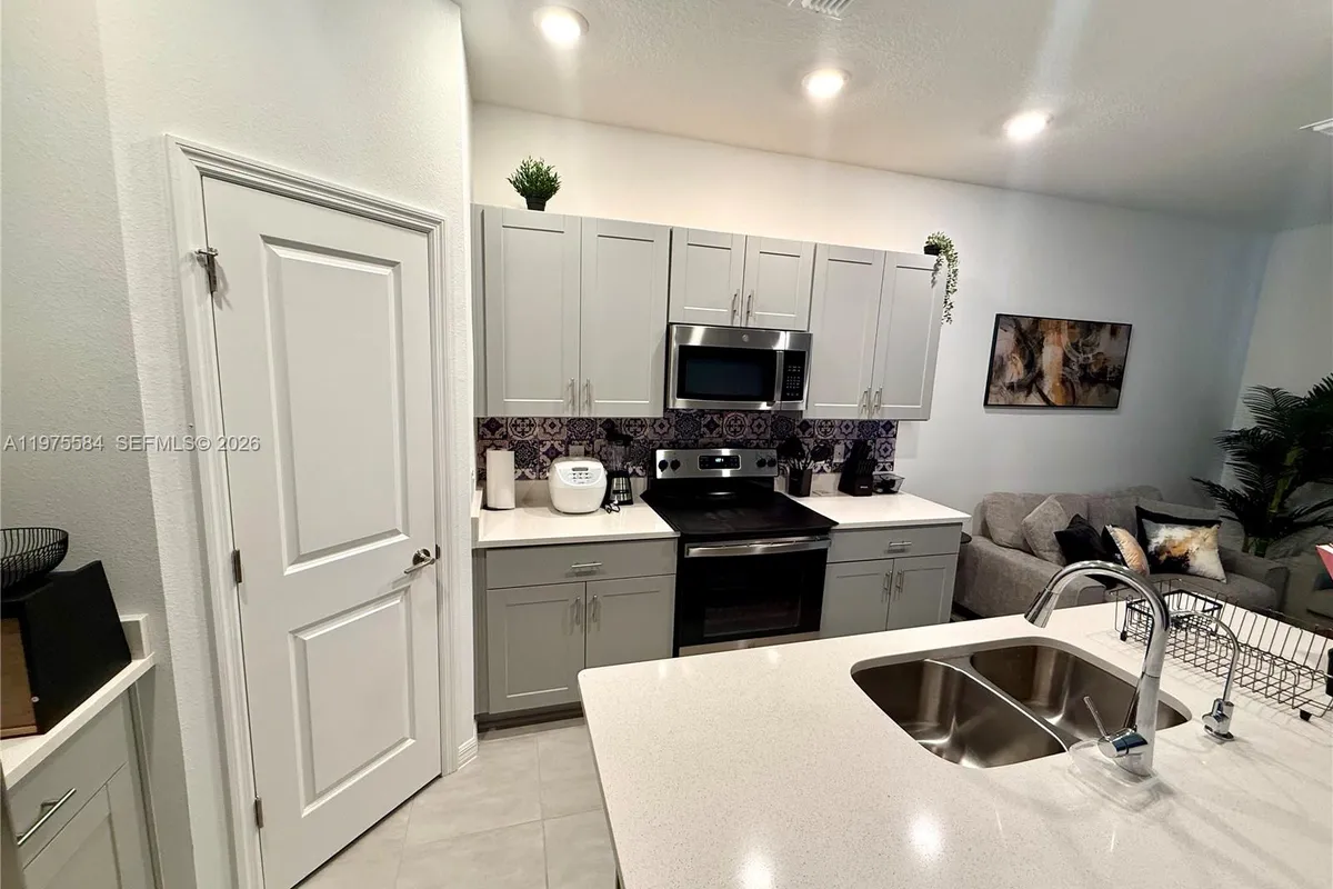 1317 Anchor Bend Way, Kissimmee FL 34746