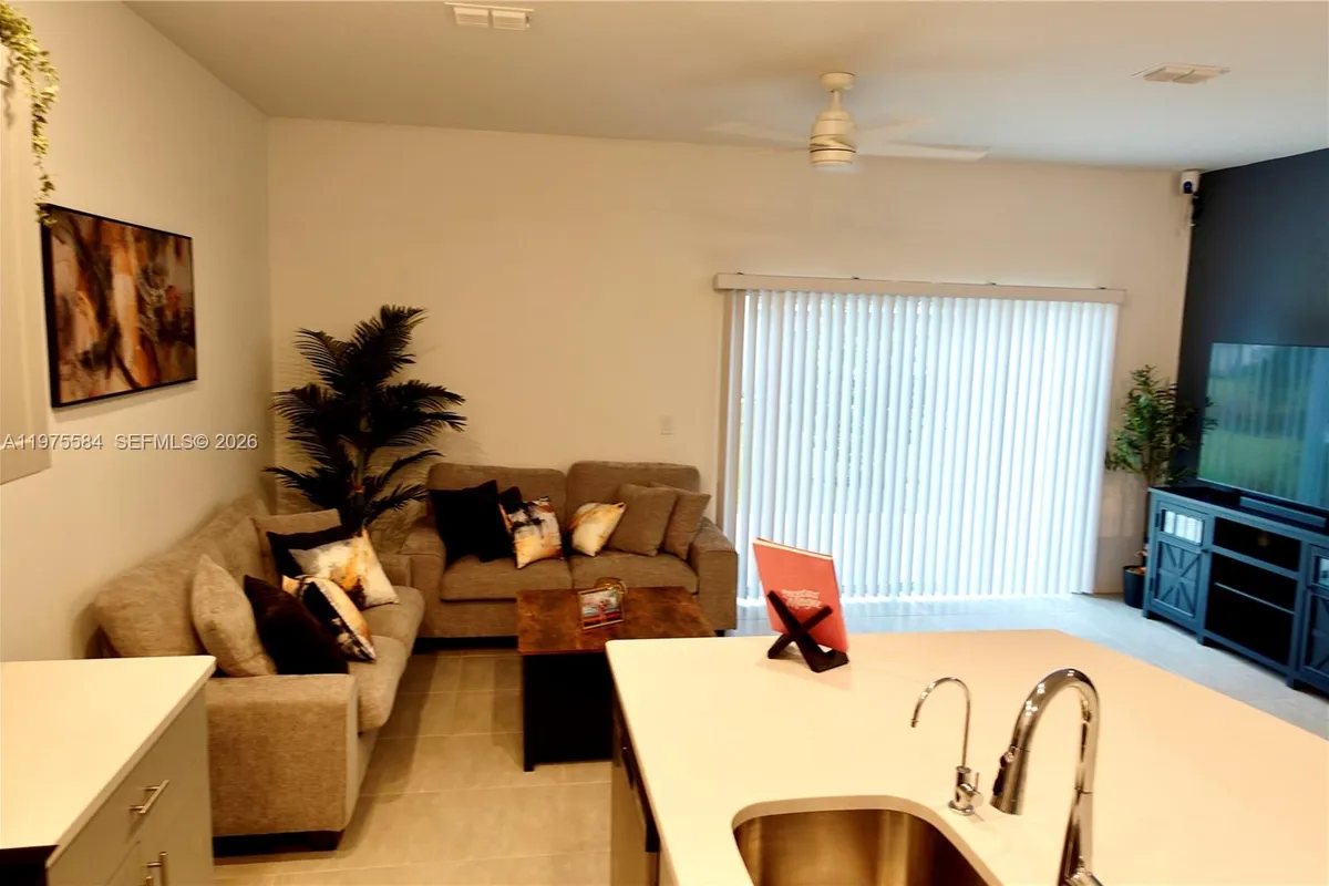 1317 Anchor Bend Way, Kissimmee FL 34746