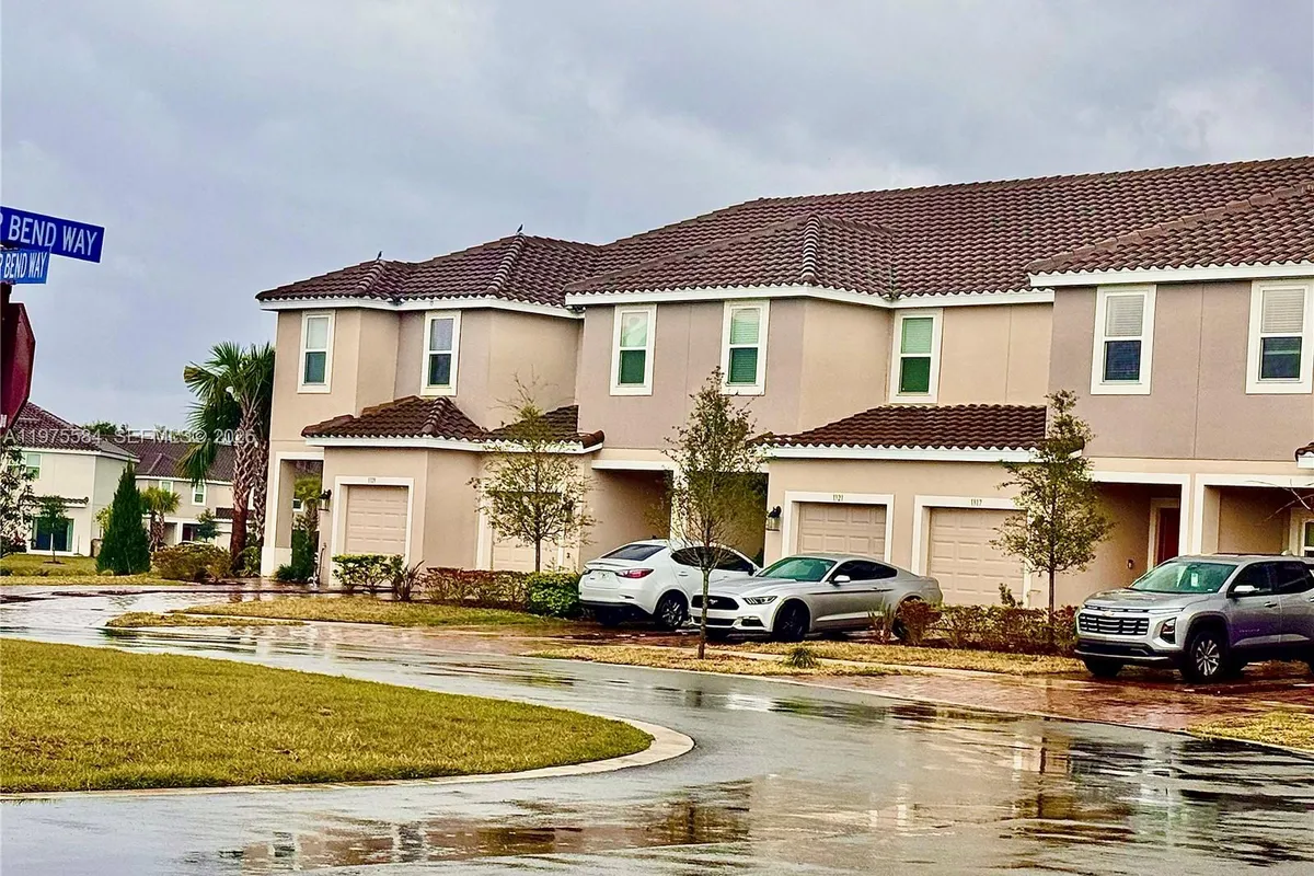 1317 Anchor Bend Way, Kissimmee FL 34746