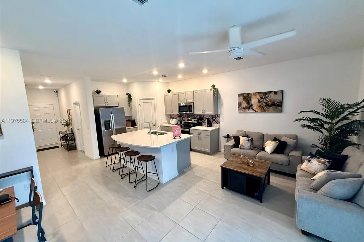 1317 Anchor Bend Way, Kissimmee FL 34746