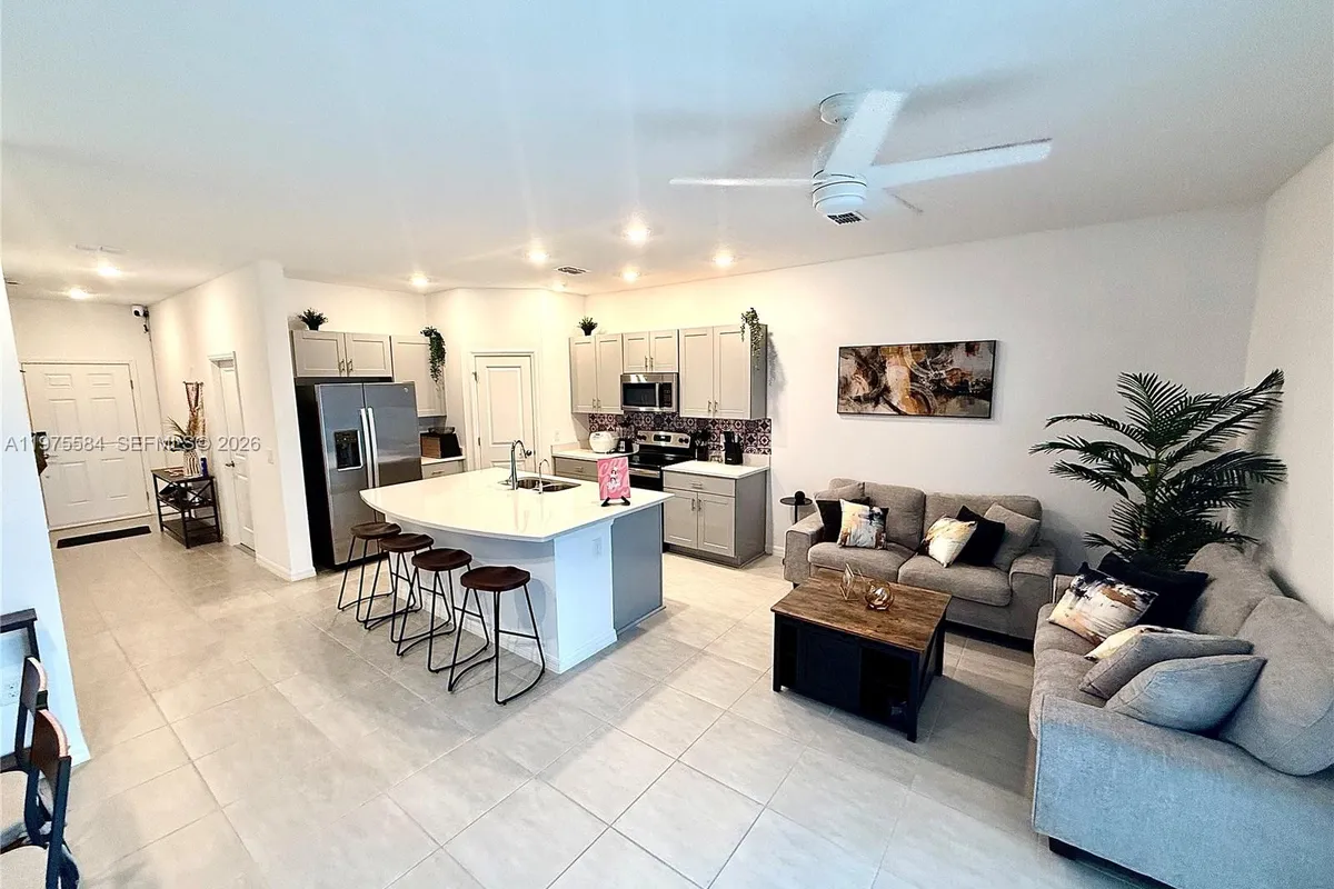 1317 Anchor Bend Way, Kissimmee FL 34746