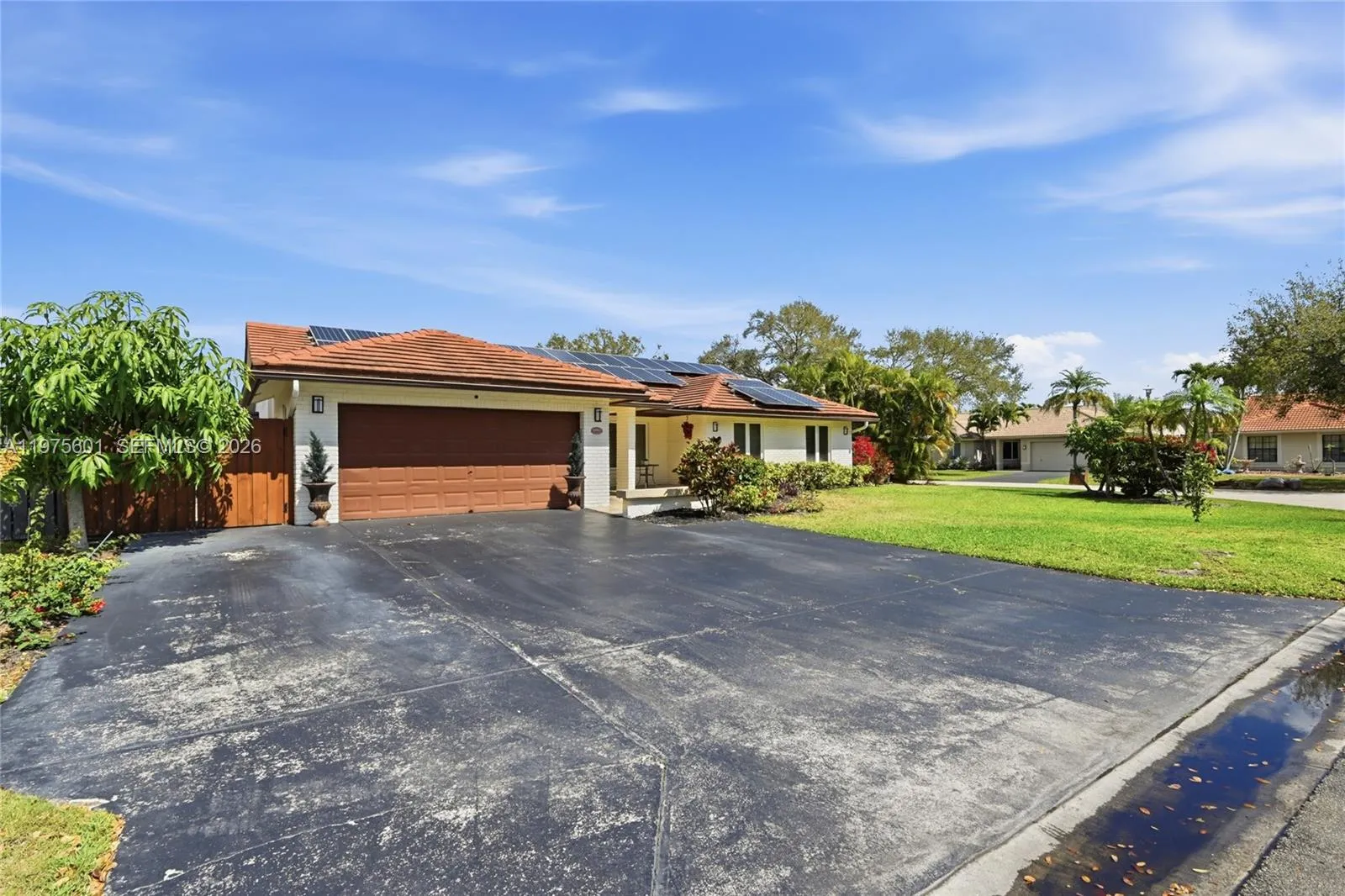 10003 NW 53rd Ct, Coral Springs FL 33076