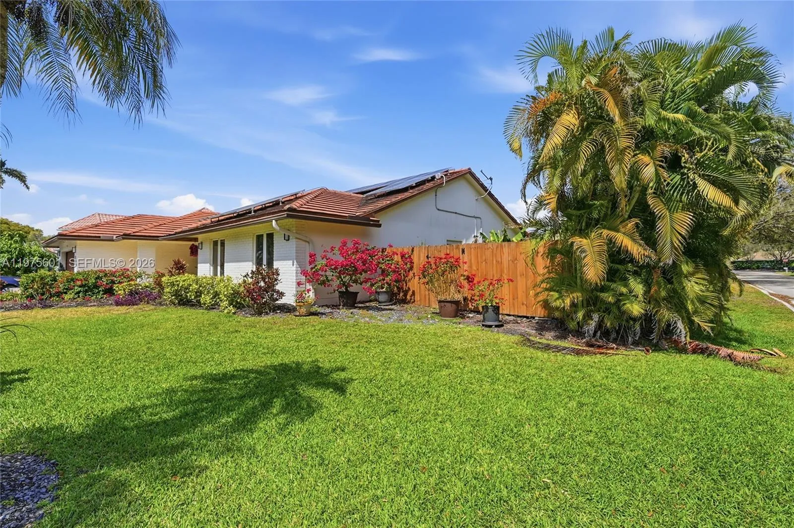 10003 NW 53rd Ct, Coral Springs FL 33076