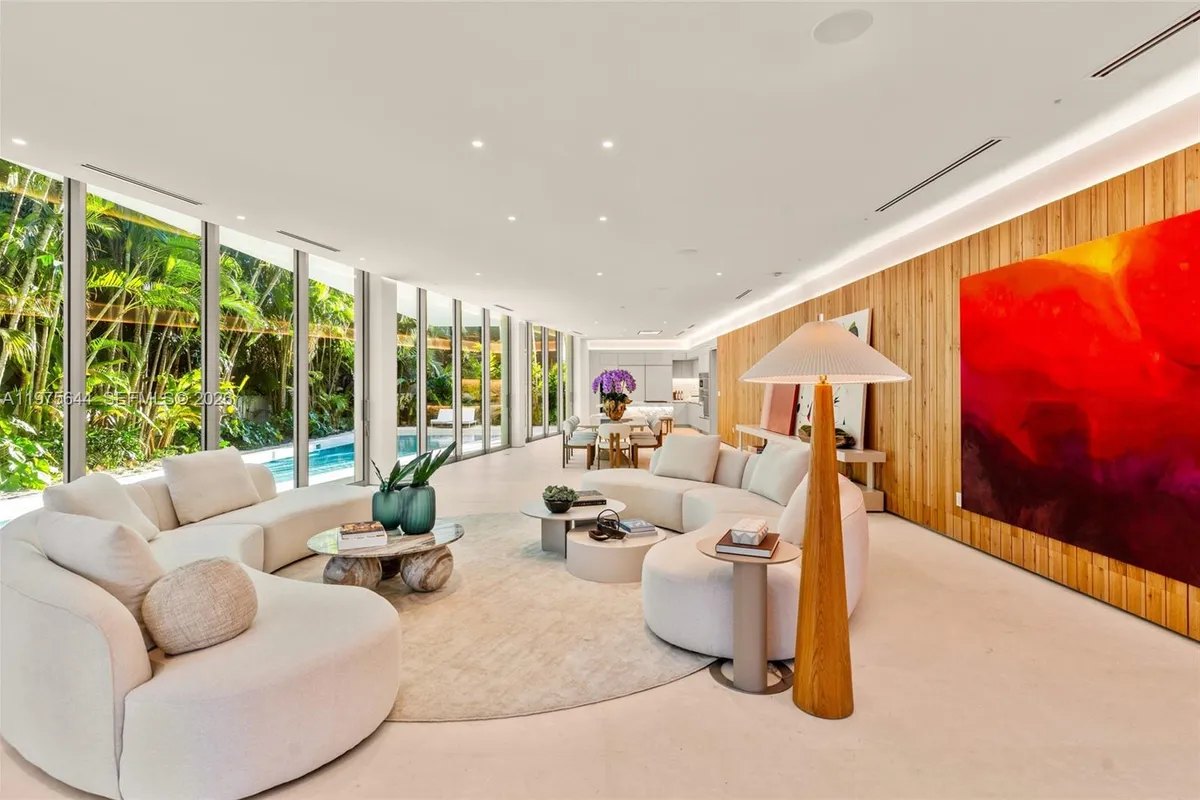 1616 Onaway Dr, Miami FL 33133