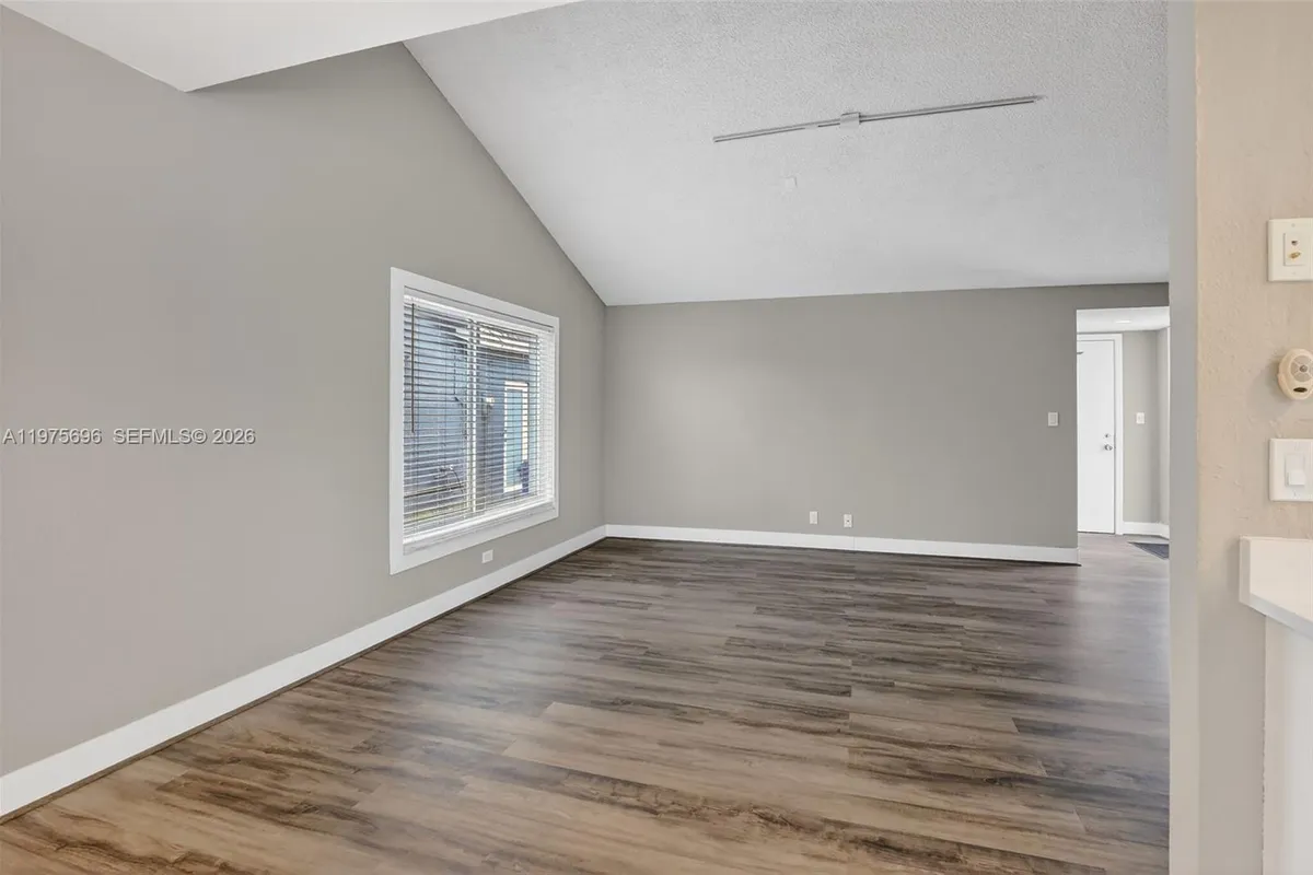 11120 NW 26th Pl, Sunrise FL 33322