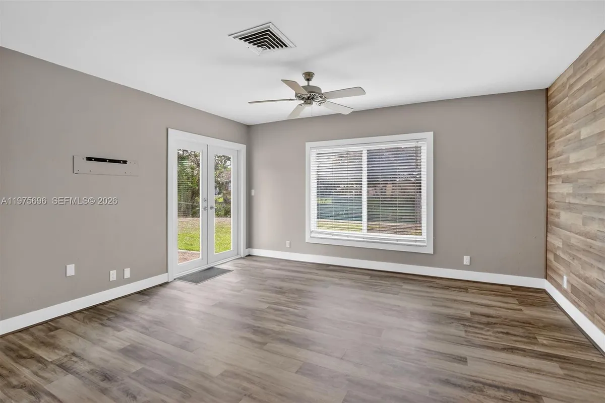 11120 NW 26th Pl, Sunrise FL 33322