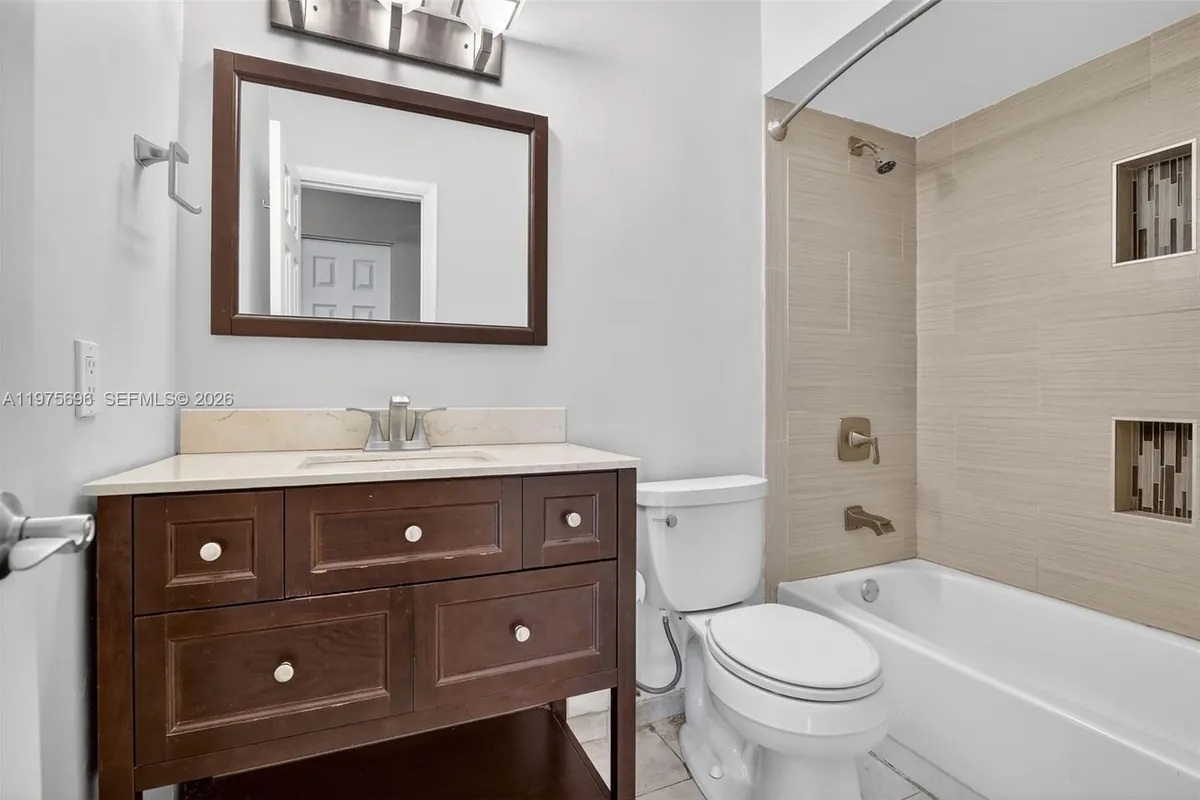 11120 NW 26th Pl, Sunrise FL 33322