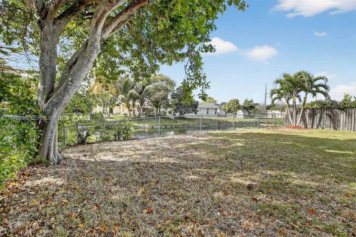 11120 NW 26th Pl, Sunrise FL 33322