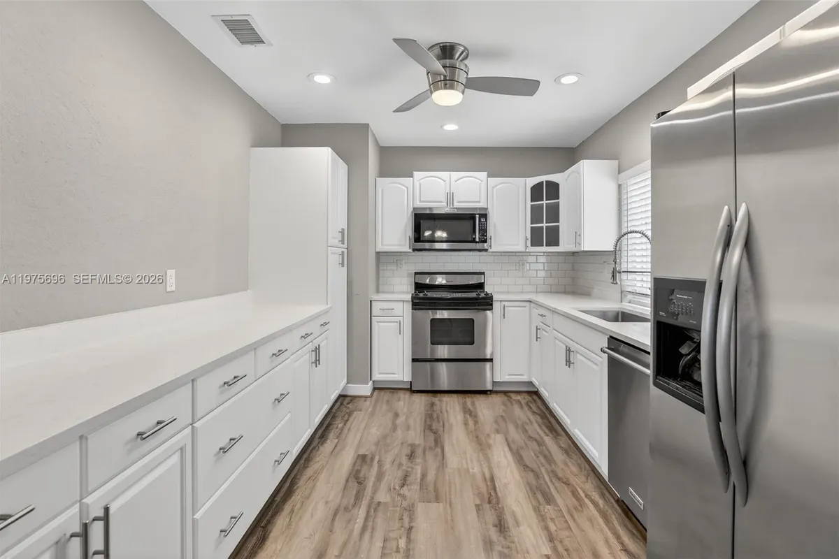 11120 NW 26th Pl, Sunrise FL 33322